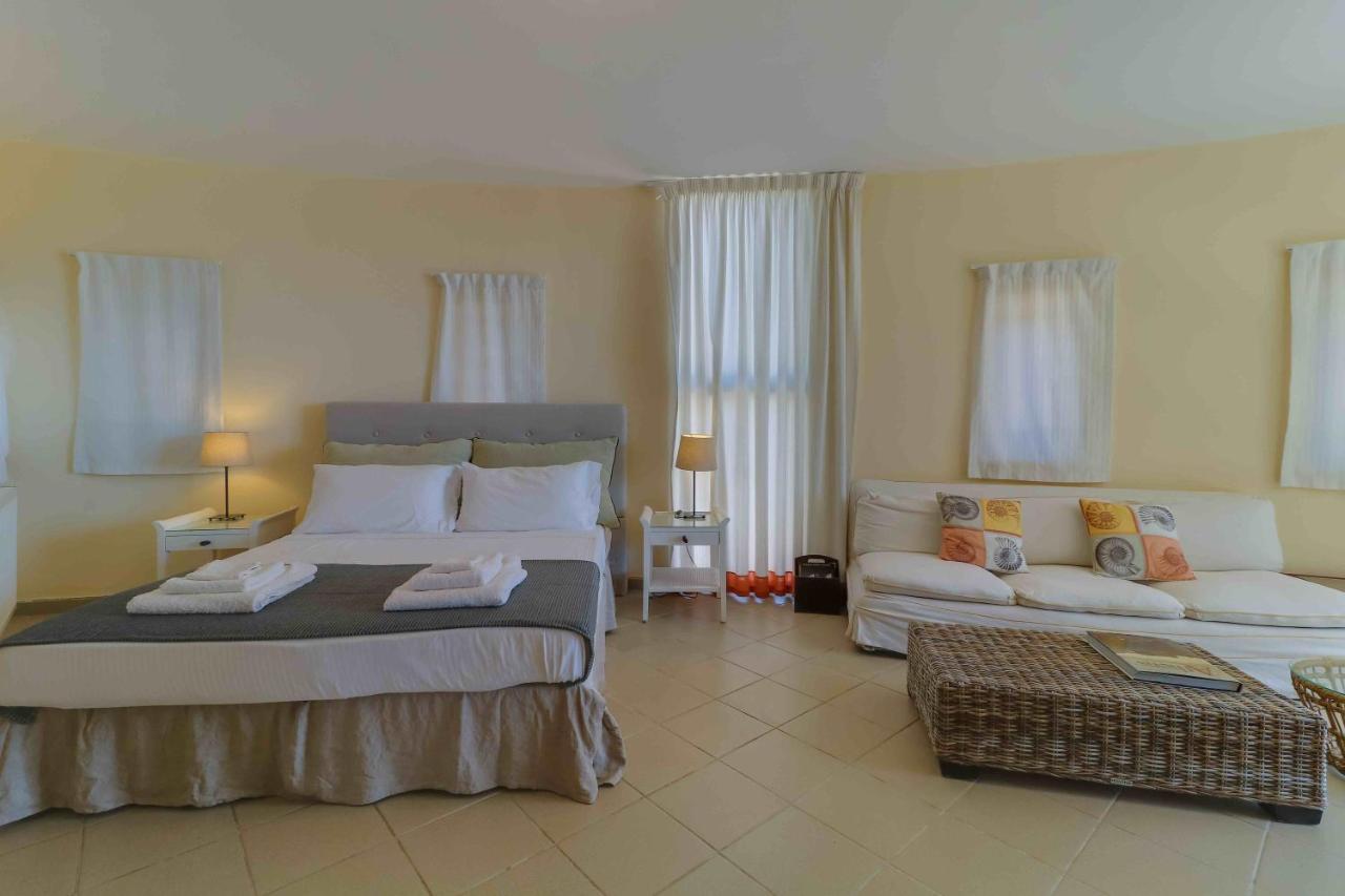 Black Diamond Beachfront Pool Villa Pasithea In Sounio, Athens Sounion Exterior foto